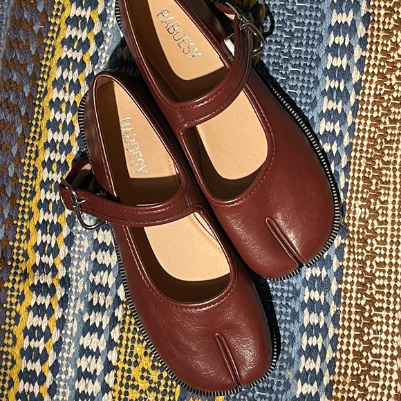 BRAND NEW size 8 tabi Mary Janes - Picture 7 of 8